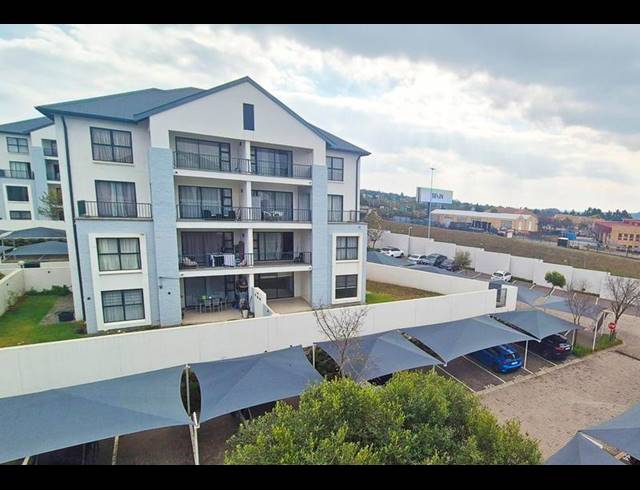 1 BEDROOM APARTMENT FOR SALE IN BRYANSTON